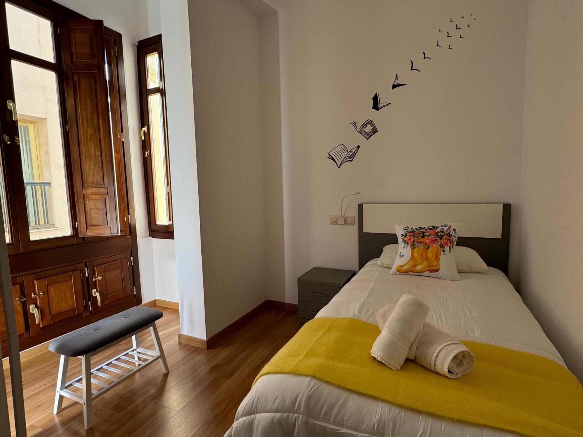 Mr Apartamentos 2 Cordoba Exterior photo