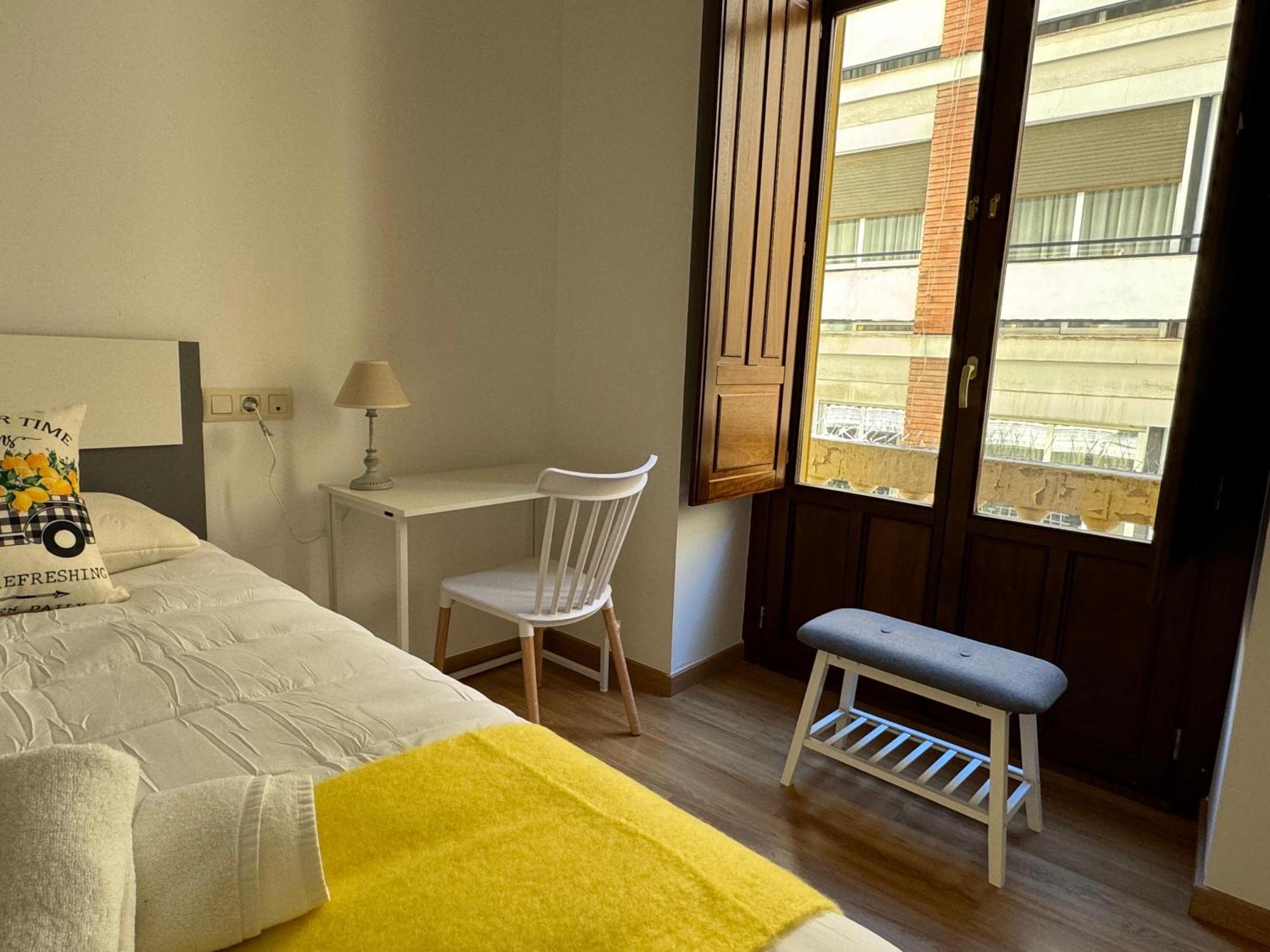 Mr Apartamentos 2 Cordoba Exterior photo